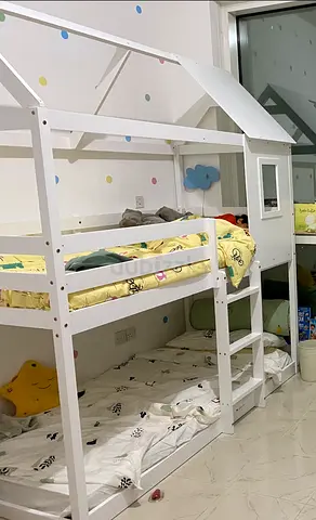 Kids bunk bed-white house frame