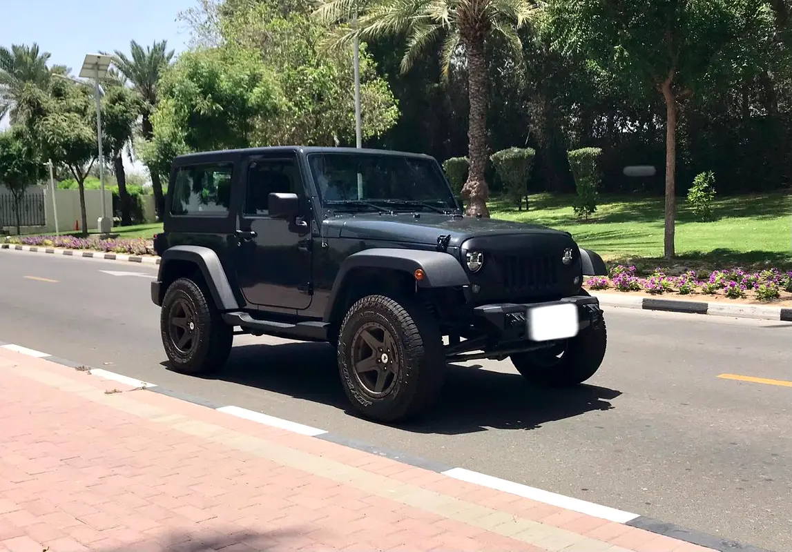 Jeep Wrangler 2016 — photo 1 of 20