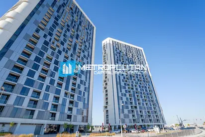 3 BR with Maid's | High Floor | Balcony | Laundry