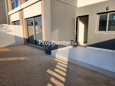Single Row | Corner Unit | Upgraded Unit