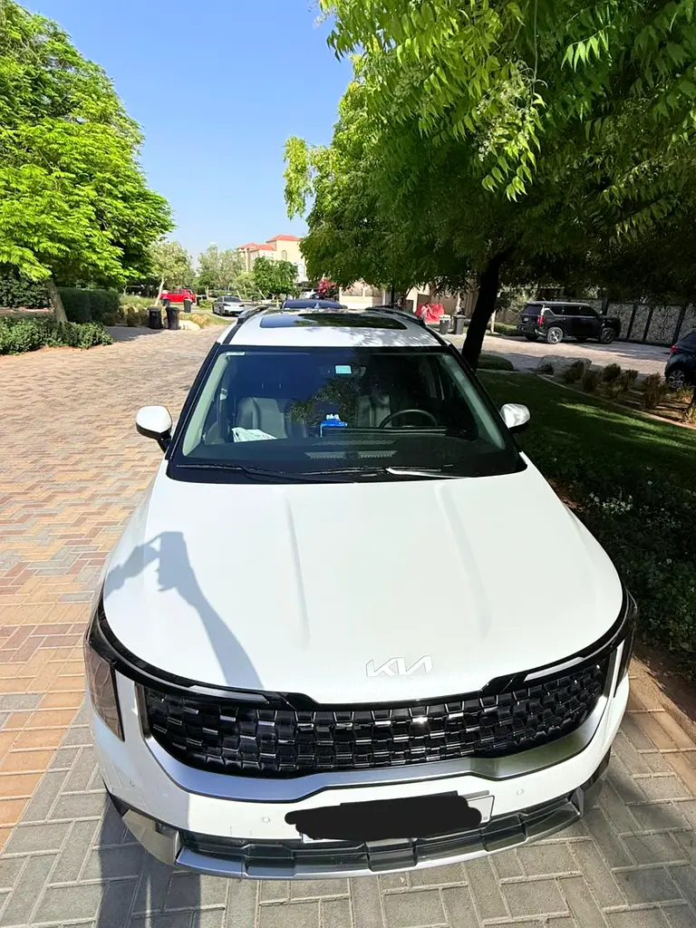 Kia Carnival 2026 — photo 1 of 11
