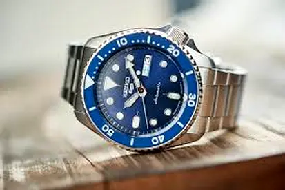 Seiko SRPL77K1 5 Sports SKX Stainless Steel Automatic Watch for Men, 38 mm Case Size, Blue/Silver