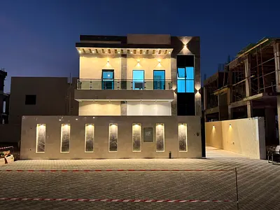 للبيع في منطقة الزاهيه  فيلا 4 غرف  مجلس  صاله مع مطبخ وغرفة خادمه