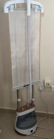 Black and decker  Garment Steamer - Great Condition