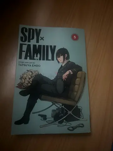 Spy x family manga volume 5