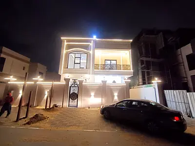 الحليو 2 فيلا للبيع مع مسبح ارضي واول وروف 5 غرف ماستر ومجلس وصالة مع مطبخ وغرفة خادمه