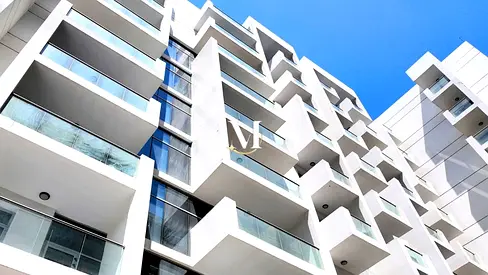Fully Furnished | Near Metro | Chiller Free