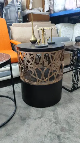 🌟 Elegant Luxury Side Table – Gold  Black Modern Arabic Design 🌟