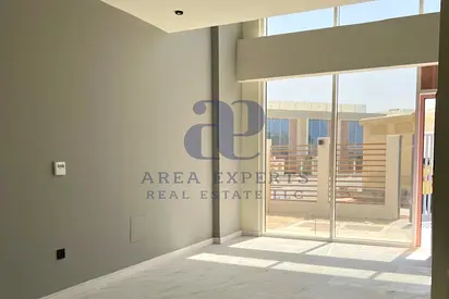 1BR TOWNHOUSE | 2 PARKING SPACES | READY TO MOVE