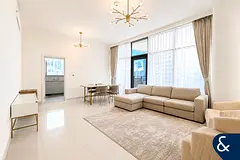 Boulevard Crescent 2 | 1+maids | Furnished