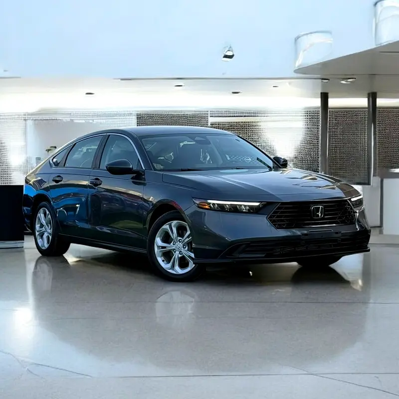 Honda Accord 2025 — photo 1 of 17