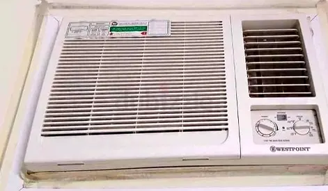 AC Almost New Window Type Piston Model