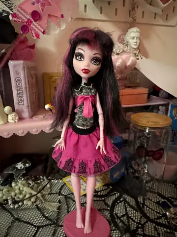Monster high picture day draculaura doll