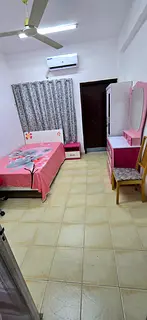 PRIVATE ROOM NEAR SHARAF DG METRO