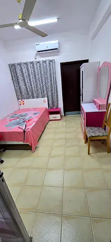 PRIVATE ROOM NEAR SHARAF DG METRO