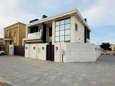 🏡 For sale: Corner villa in Rawda 1, first occupancy, 5 master bedrooms, majlis, 2 living rooms, maid's room, including utilities. 2.85 million