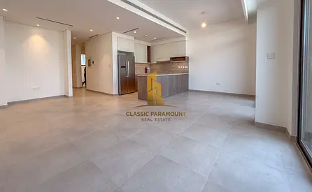 SINGLE ROW | BRAND NEW | NEAR ENTRANCE &amp; EXIT