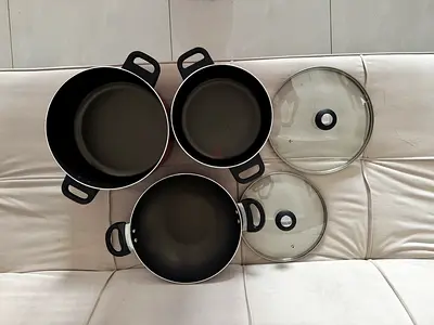 Set of 3 Non-Stick Cooking Pots with Glass Lids - Good Condition