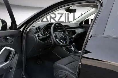 2020 AUDI Q3 — миниатюра 11