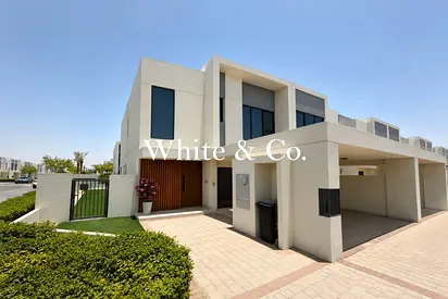 Corner Unit|Vacant Townhouse|Back to Back
