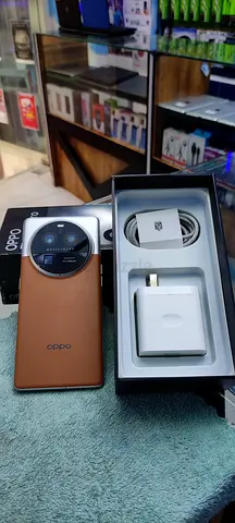OPPO FIND X6 PRO, 16 GB RAM, 512 GB STORAGE, WITH BOX CHARGER