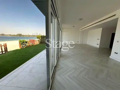 Full Sea & Burj Al Arab View | Vacant | Prime Location