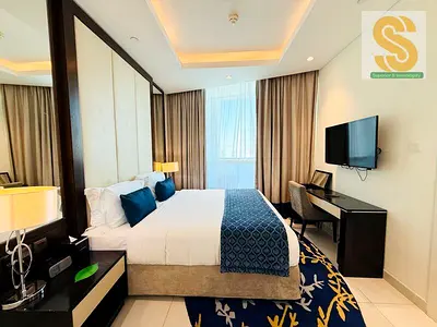 Modern Hotel Apartment with Skyline Views I Fully Furnished