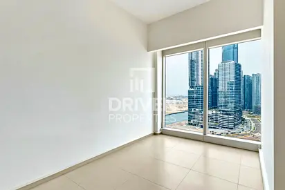 Ready 1BR Bright Spacious Unit | Great Amenities