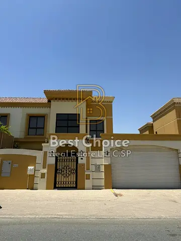 للبيع فيلا سكنية في منطقة الحوشي