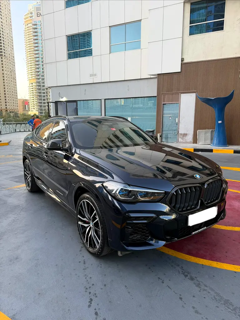 BMW X6 2023 — photo 1 of 11