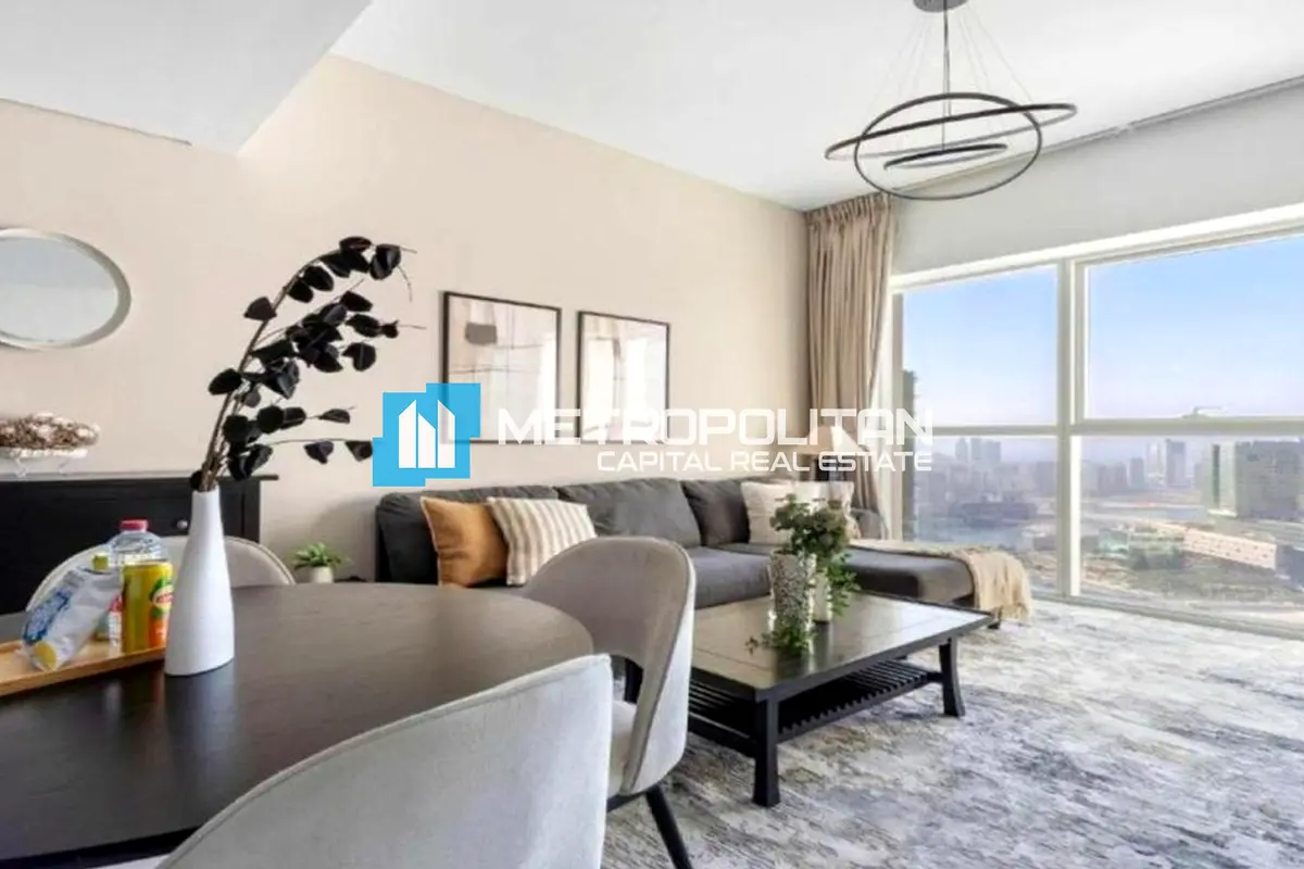 Renovated 1 BR / High Floor | Flexible Cheques