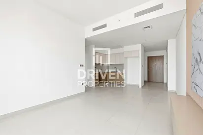 High Floor | Vacant | Exceptional Amenities