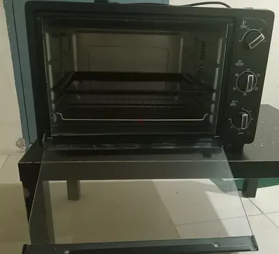 Used countertop oven / toaster oven with trays - (OTG), 1800W,good working condition