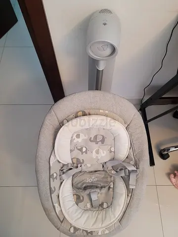 Joie Baby Swing/Rocker in Grey – very Good Condition