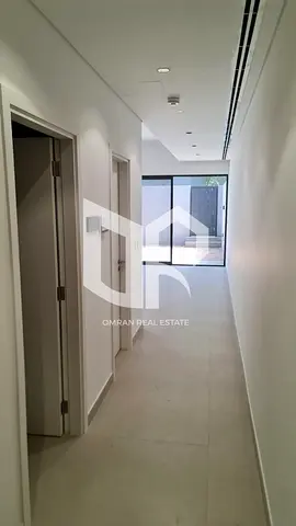 🏡 عيش وسط الطبيعة في تاون هاوس فاخر داخل مسار