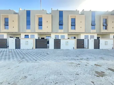 🏡 فيلا أول ساكن بالحليو 1 | 4 غرف ماستر + مجلس وصالة وخزائن حائط | 85,000 درهم دفعات