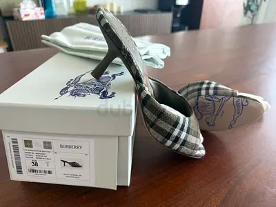 Burberry Mews Sandals