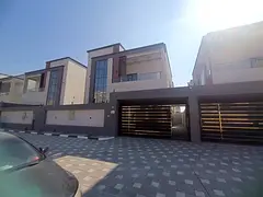For rent in Al-Haliyo 2, a villa consisting of four master bedrooms, a living room, a majlis, two ki