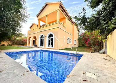Valencia Type | Private Pool | Available Now