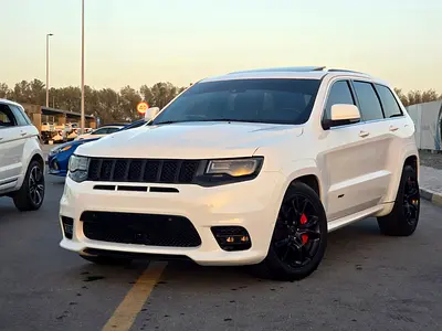 جيب كراند شيروكي 2014 مواصفات خليجية SRT 6.4 بحالة جيدة