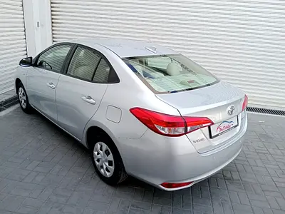 2022 Toyota YARIS 照片 3