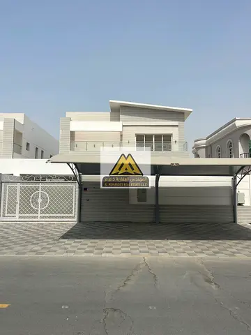Master Bedrooms | Majlis | Maid’s Room | Private Yard | Living Hall | Spacious Area