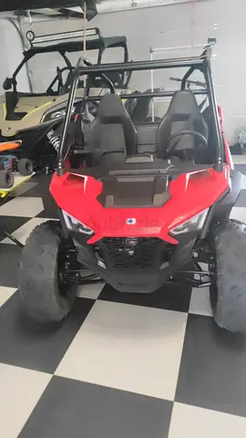 RZR 200 2025