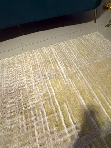Beige / gold abstract modern area rug - good condition ( 225 cm x 155 cm)