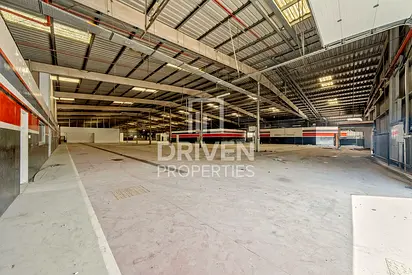 Prime Road Facing Warehouse | Vibrant Location