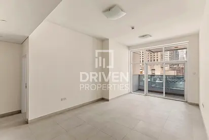 Prime Unit with Stunning Marina View | Vacant