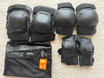 Set of Oxelo Protective Pads (Knee, Elbow, Wrist) - Size M (50-75kg  150-185cm)