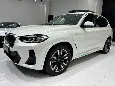 2024 BMW IX3 photo 4
