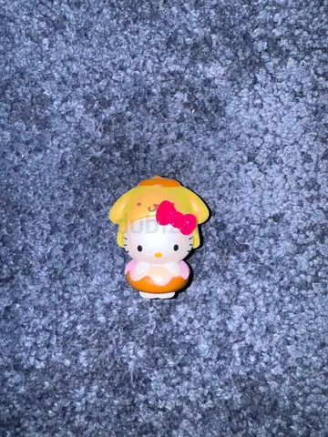 Hello Kitty/Pompompurin Figy