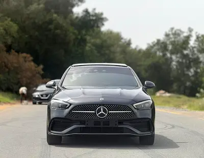 2022 Mercedes-Benz C300 4Matic - Korean Specs - Excellent Condition